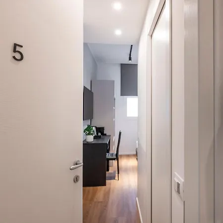 Penzion Bnbutler - Inbrera - Giulianova, 1 *