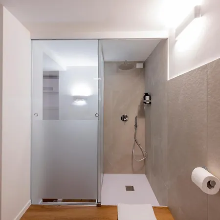 Bnbutler - Inbrera - Giulianova, 1 *